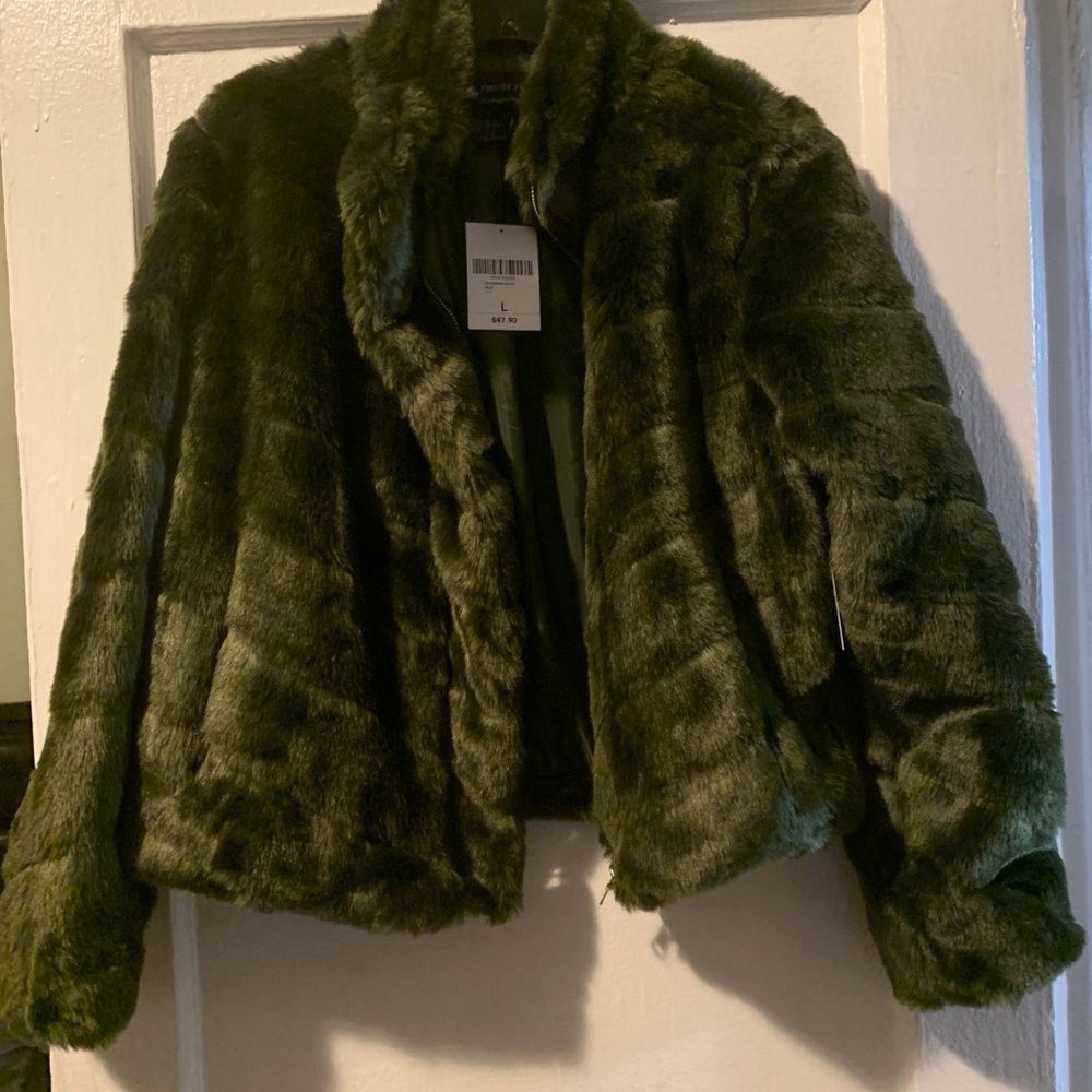 Women’s faux fur jacket green